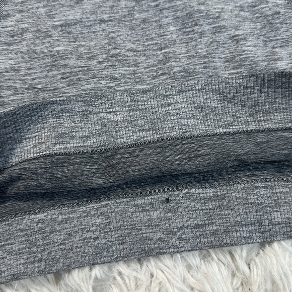 Lululemon Swiftly Breeze Tank Slate / White - Picture 2 of 6